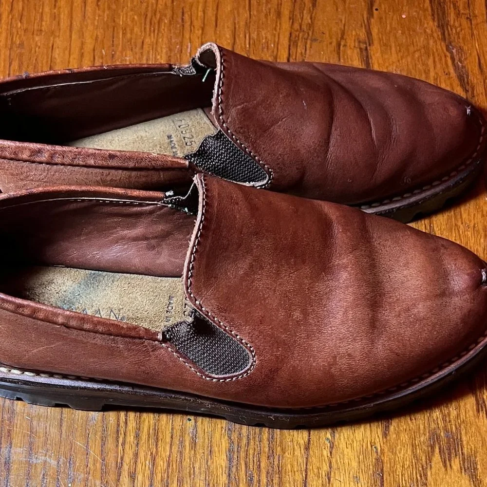 Cole Haan loafer size 5.5 tan